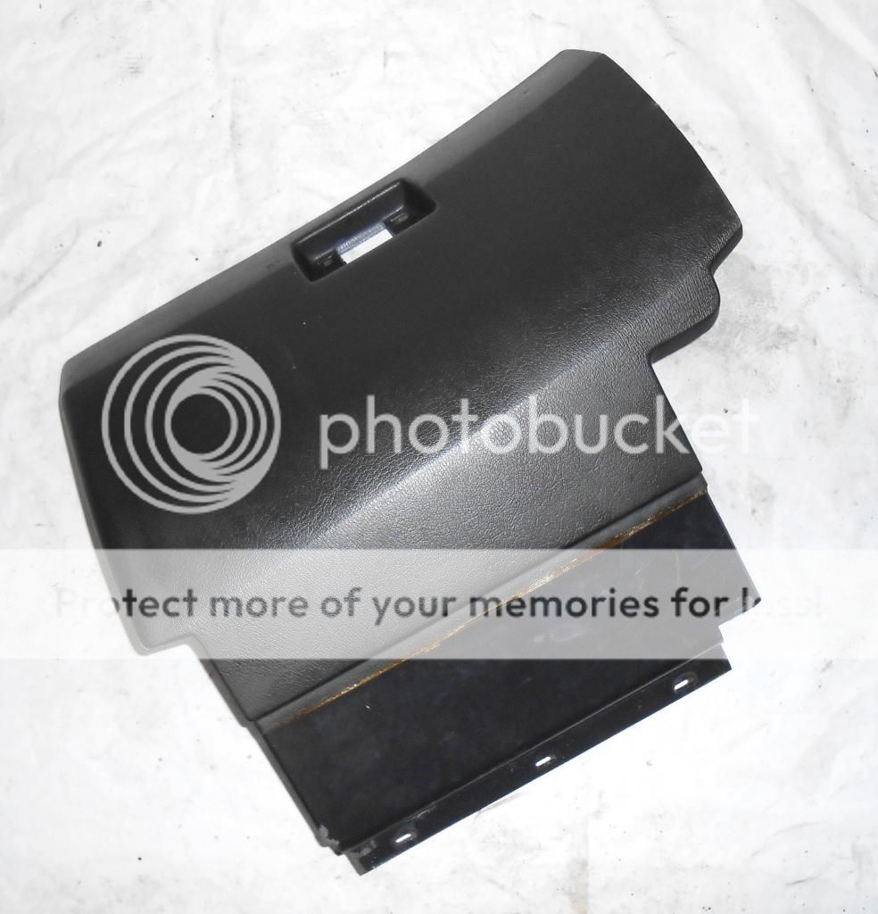 有关以下物品的详细资料: bmw e30 genuine glove box (sh4)